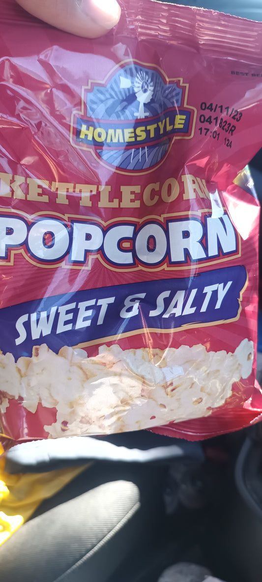 Pop corn sweet and salty small