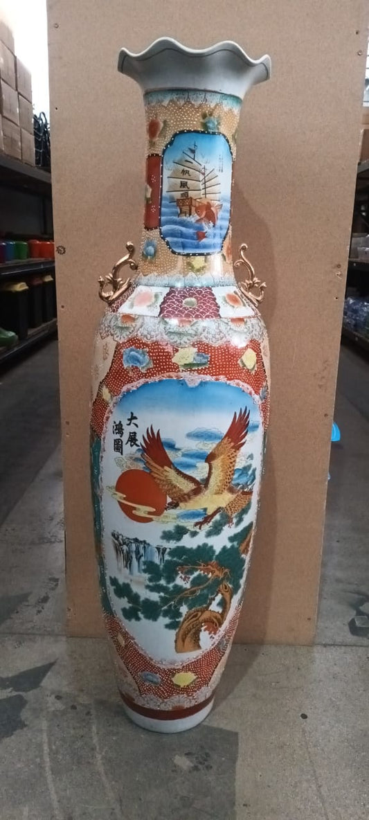 Porcelaine vase 1.8m