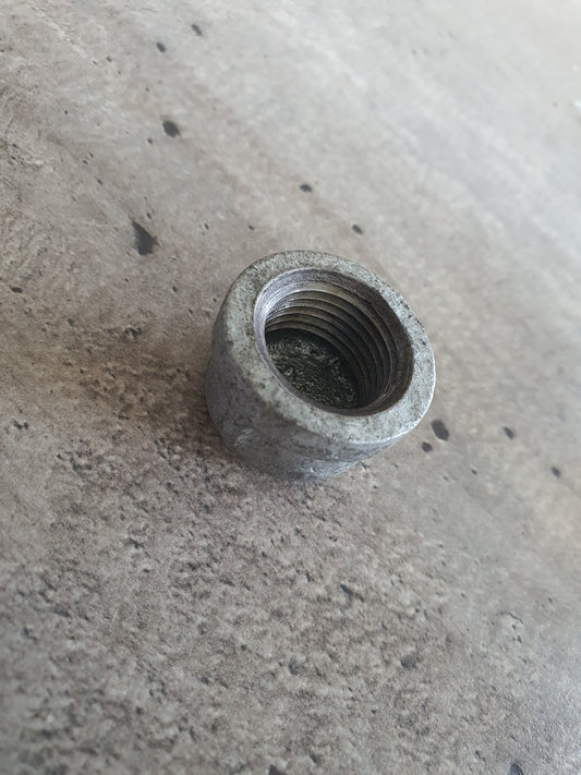 Galvanised end cap 15mm