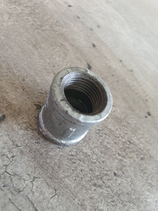 Galvanized socket 15mm