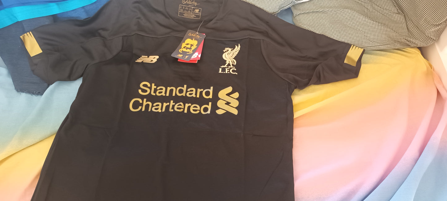 Liverpool replica kit